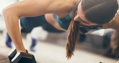 نقش خودآگاهی در بهبود تصمیم‌گیری لحظه‌ای در ورزش‌های سرعتی